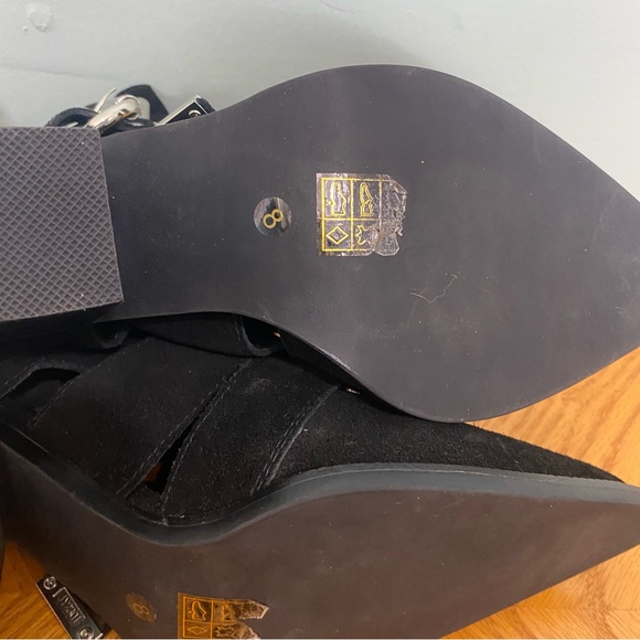 Jeffrey Campbell Caceres Buckle Suede Black Booties Sz 8 - Picture 13 of 13